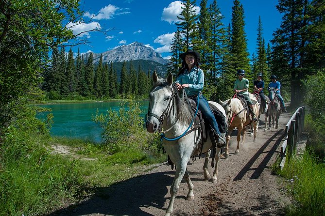 1 Hour Banff Bow River Horseback Ride